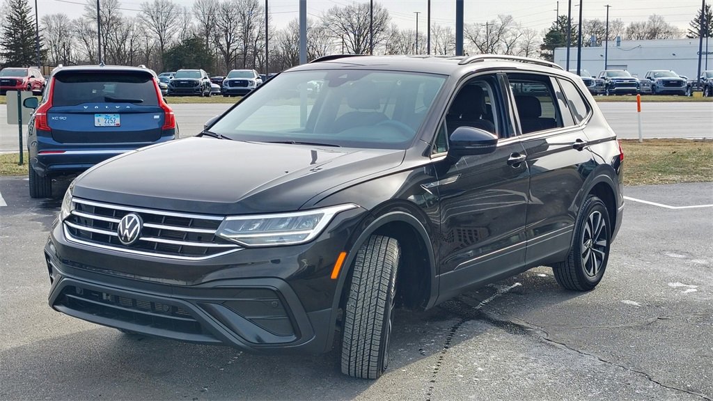 Used 2024 Volkswagen Tiguan S image 6