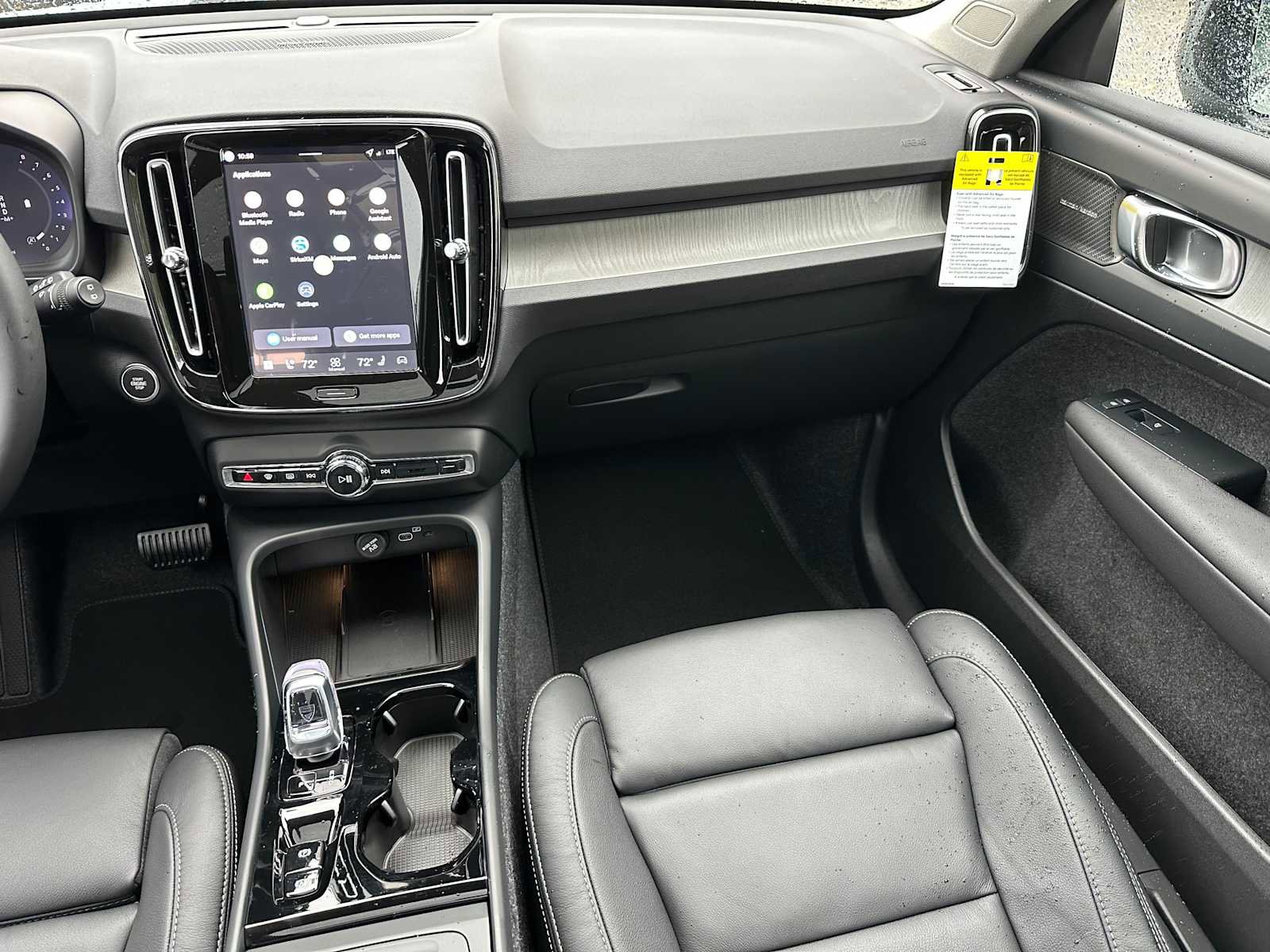 New 2026 Volvo XC40 B5 Ultra w/ Climate Package image 18