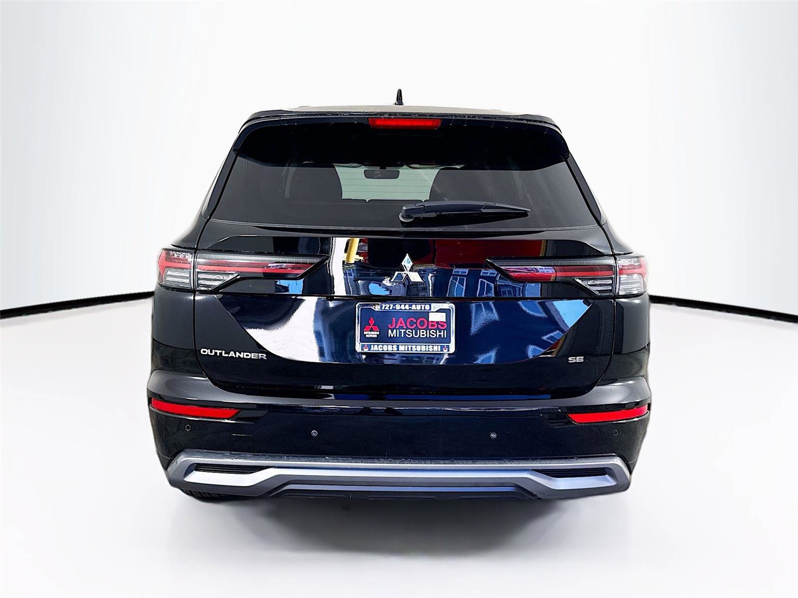 New 2026 Mitsubishi Outlander SE image 25