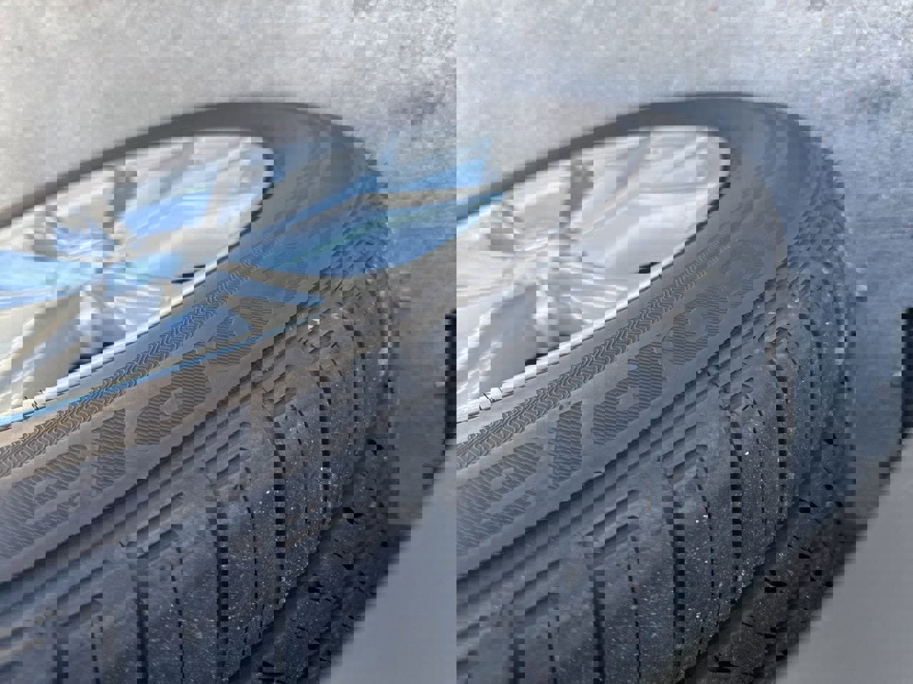 Used 2024 Honda CR-V EX-L image 12