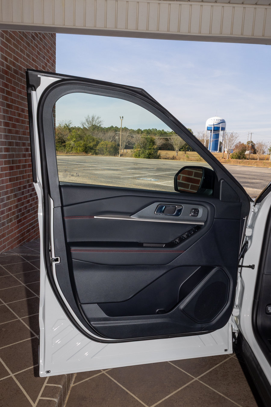 New 2026 Ford Explorer ST AWD/4WD image 9