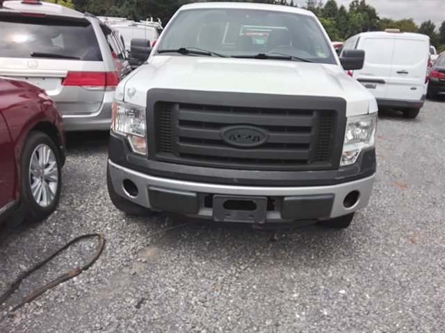 Used 2011 Ford F150 XL w/ Trailer Tow Pkg RWD image 2