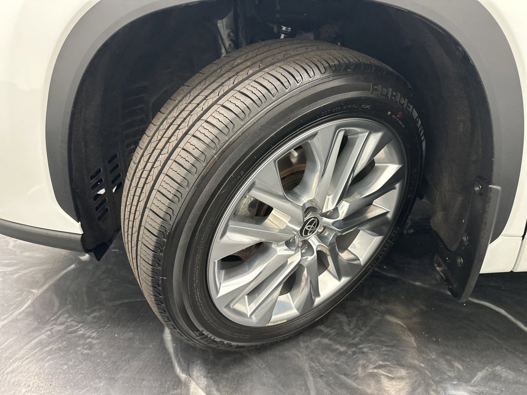 Used 2022 Toyota Highlander Limited image 31