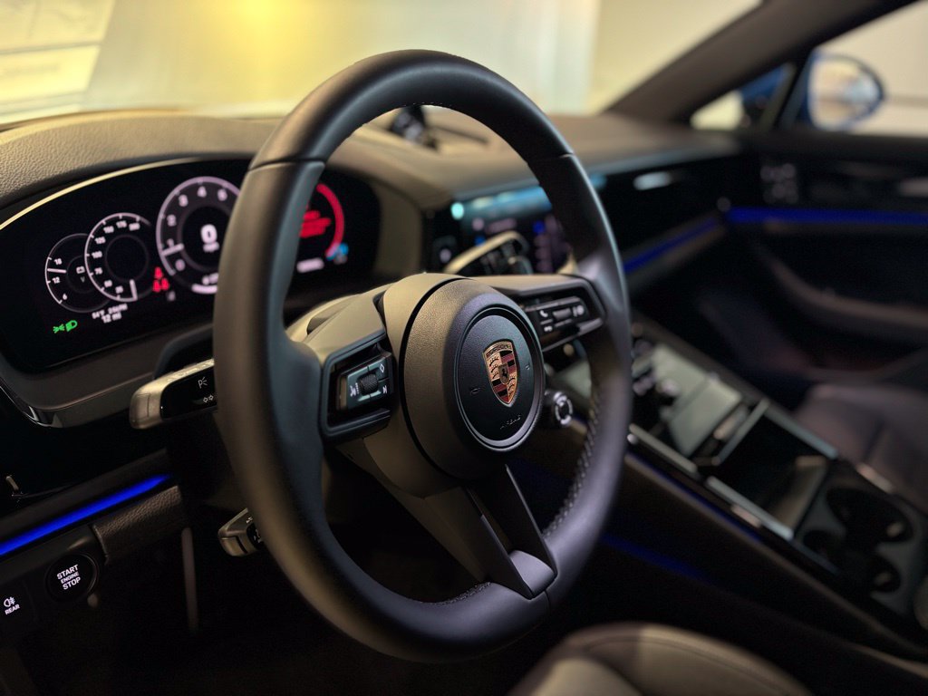 Certified 2026 Porsche Panamera RWD image 8