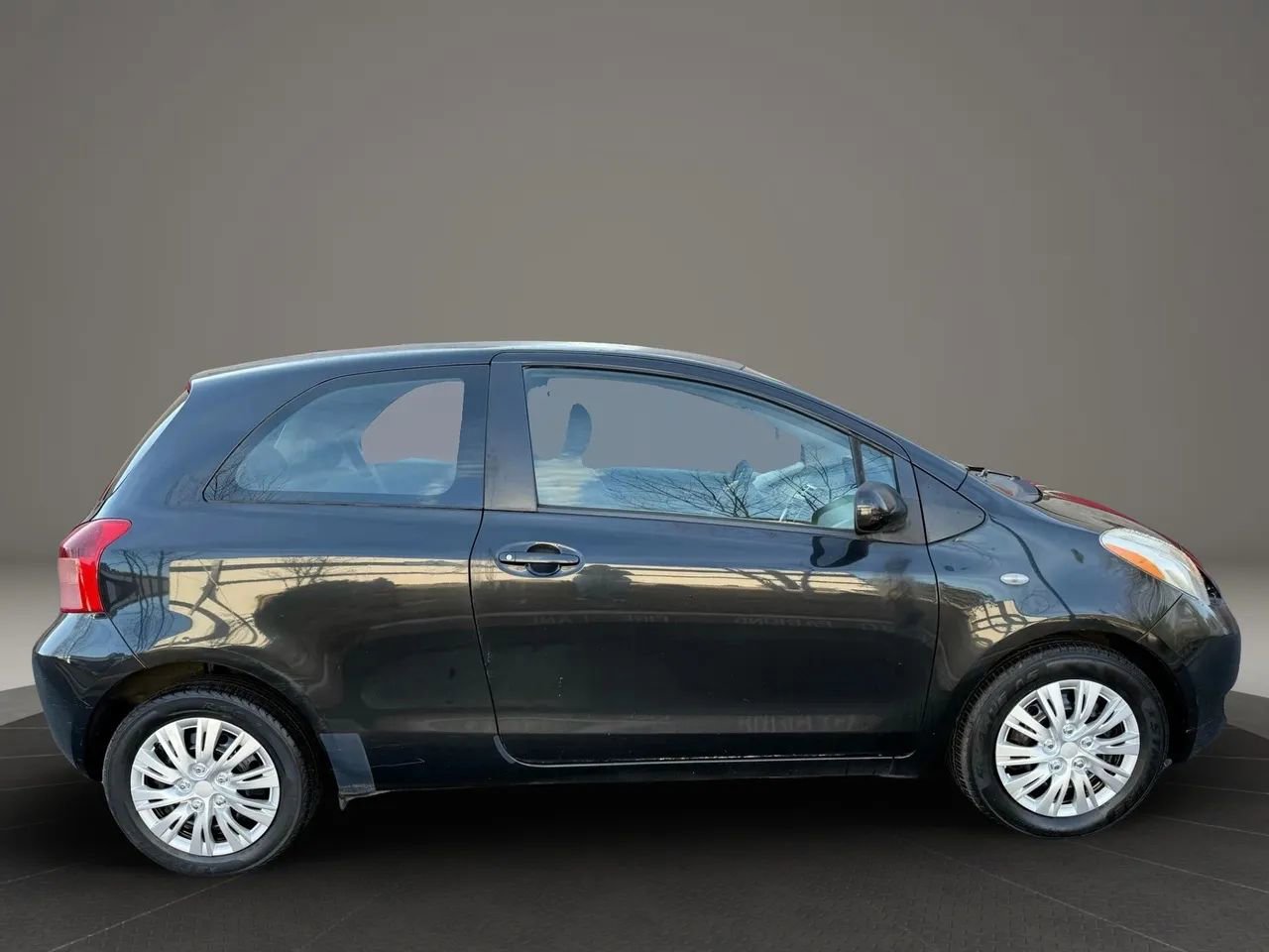 Used 2008 Toyota Yaris S image 9