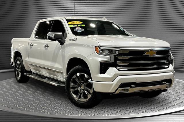 Certified 2025 Chevrolet Silverado 1500 High Country w/ Technology Package AWD/4WD image 3