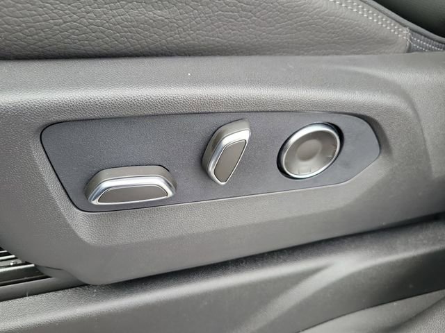 New 2026 GMC Yukon Denali w/ Denali Reserve Package image 18