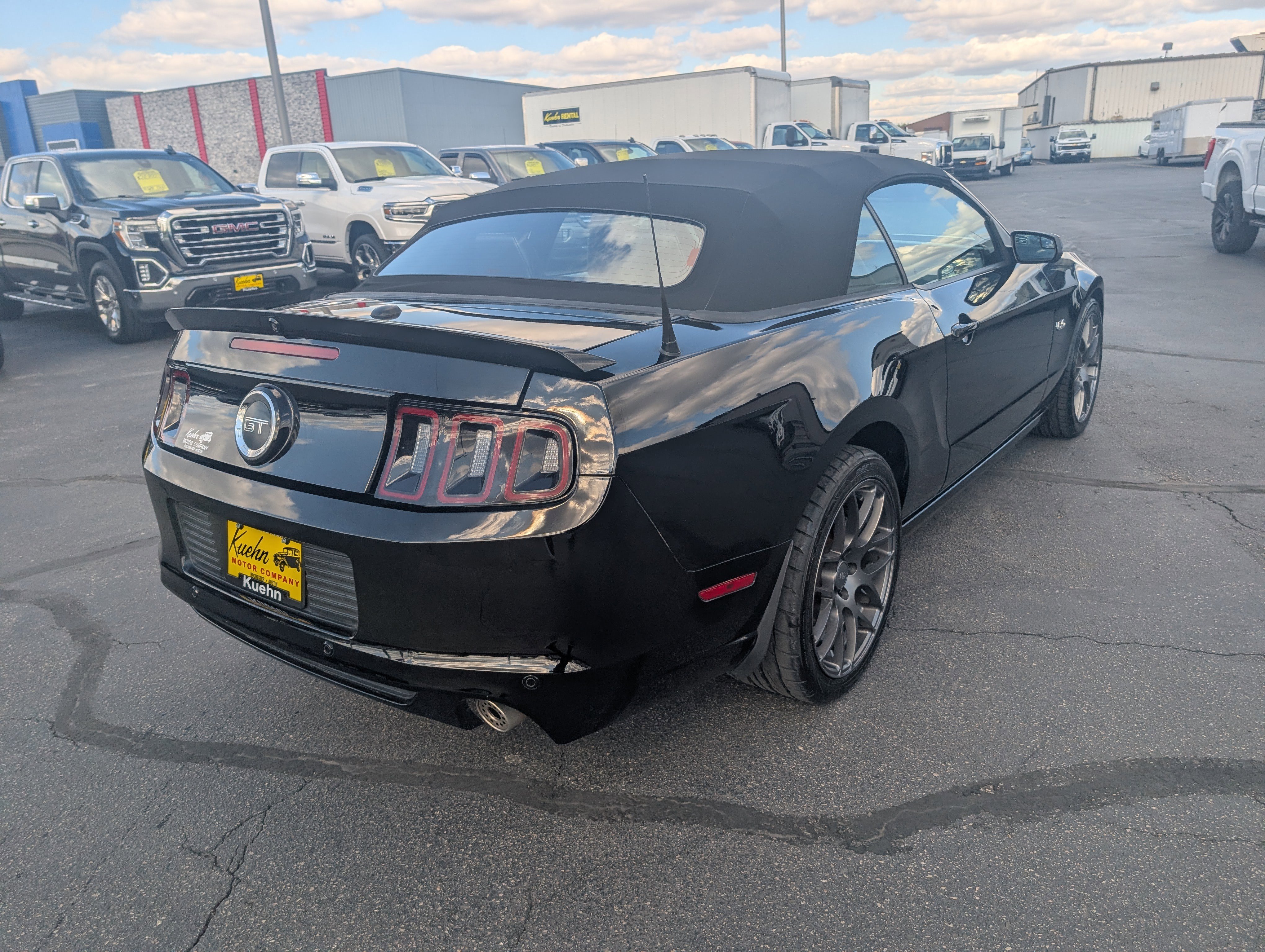 Used 2013 Ford Mustang GT Premium w/ Electronics Pkg RWD image 8
