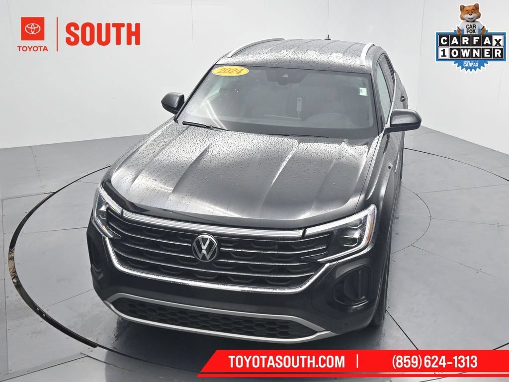 Used 2024 Volkswagen Atlas Cross Sport SE FWD image 52