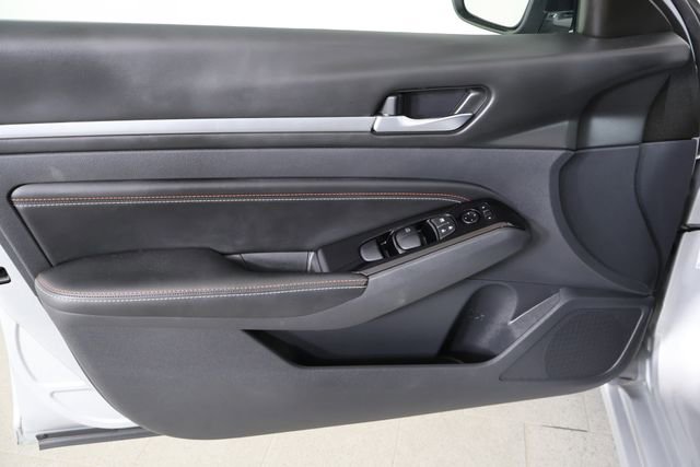 Used 2023 Nissan Altima 2.0 SR image 24