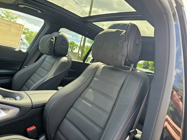 New 2026 Mercedes-Benz GLS 580 4MATIC image 18