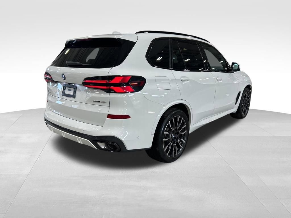 Used 2024 BMW X5 xDrive40i w/ M Sport Package image 8