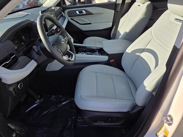 New 2026 Ford Explorer Platinum w/ LUX Leather Package AWD/4WD image 6