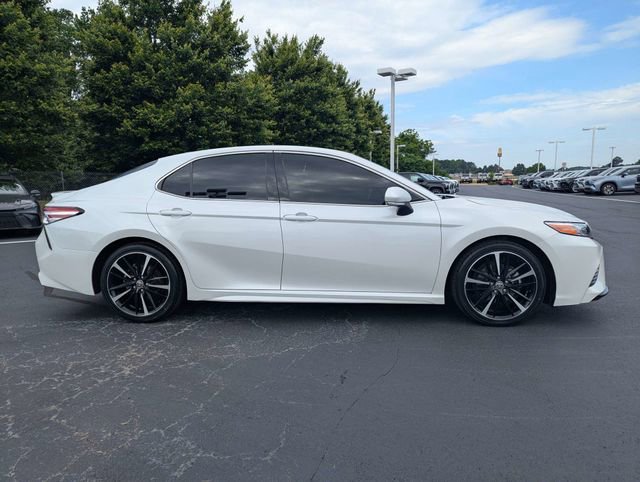 Used 2020 Toyota Camry XSE FWD image 3