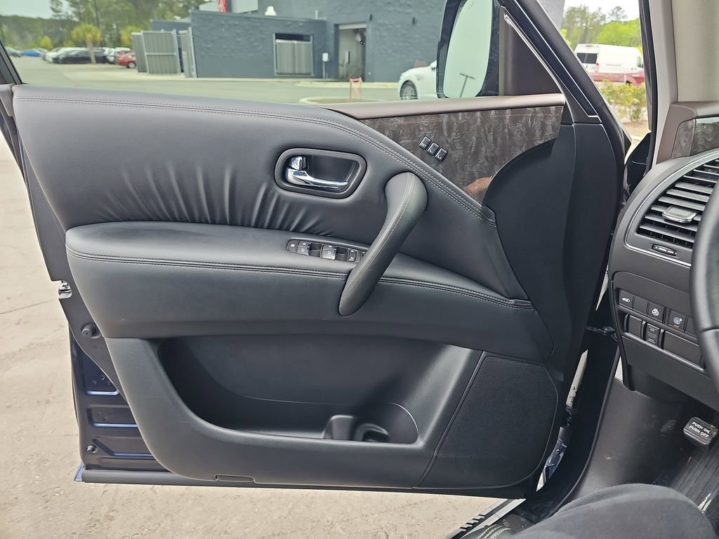 Used 2024 Nissan Armada Platinum w/ Captain's Chairs Package image 32