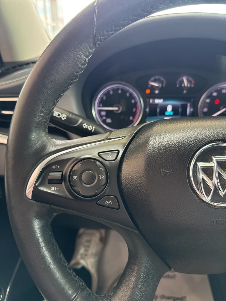 Used 2018 Buick Enclave Essence FWD image 26