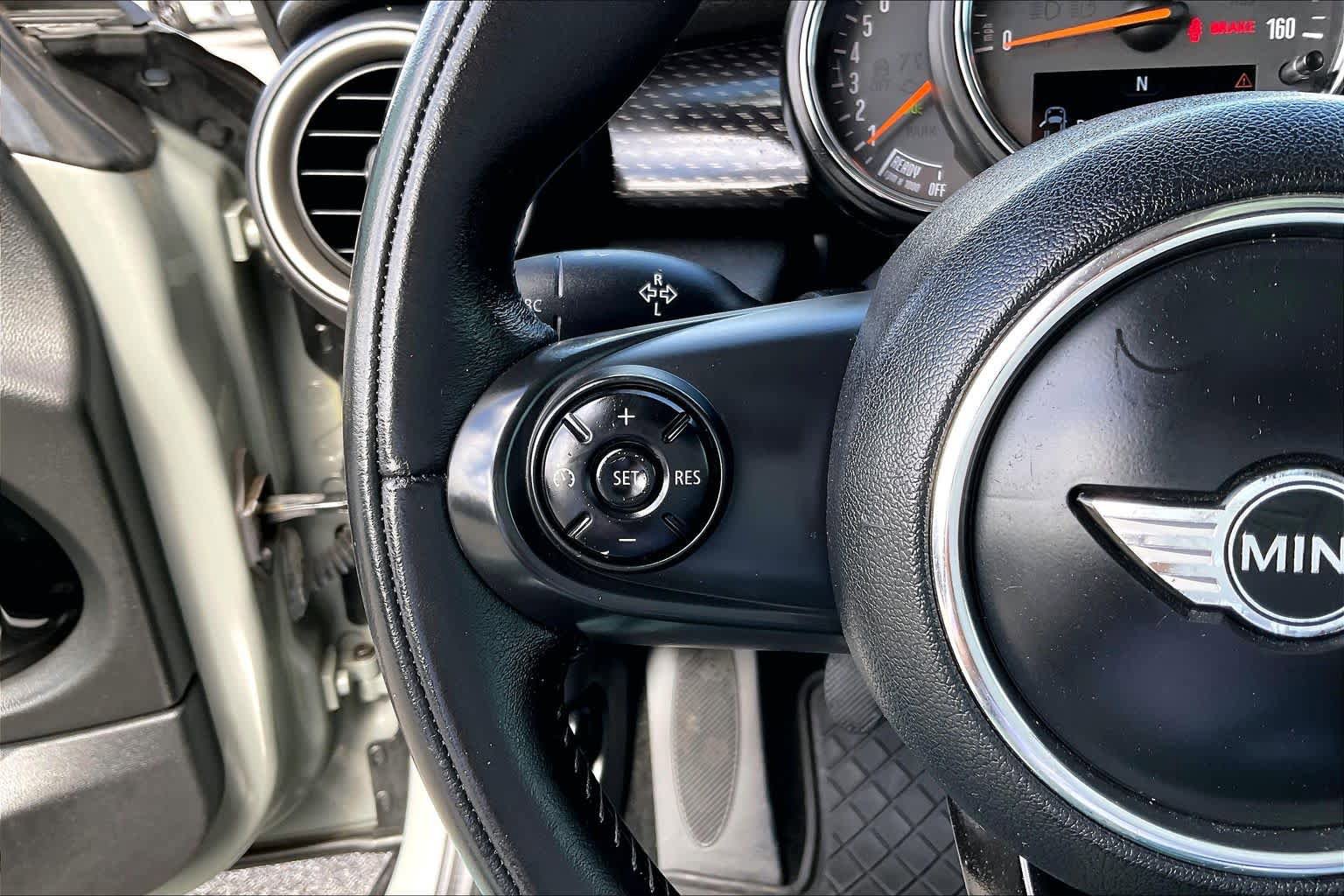 Used 2015 MINI Cooper S FWD image 19