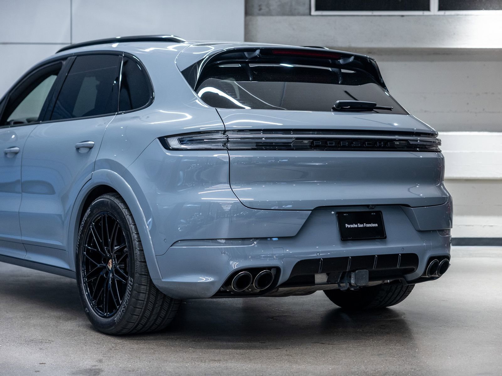 Certified 2025 Porsche Cayenne GTS image 24