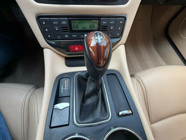 Used 2013 Maserati GranTurismo Coupe RWD image 28