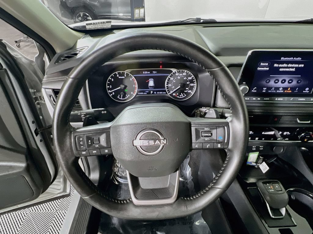 Used 2025 Nissan Rogue SV AWD/4WD image 10