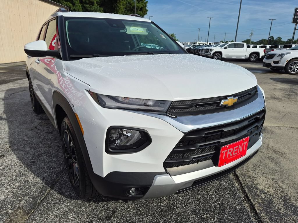 Used 2022 Chevrolet TrailBlazer LT w/ Convenience Package AWD/4WD image 5