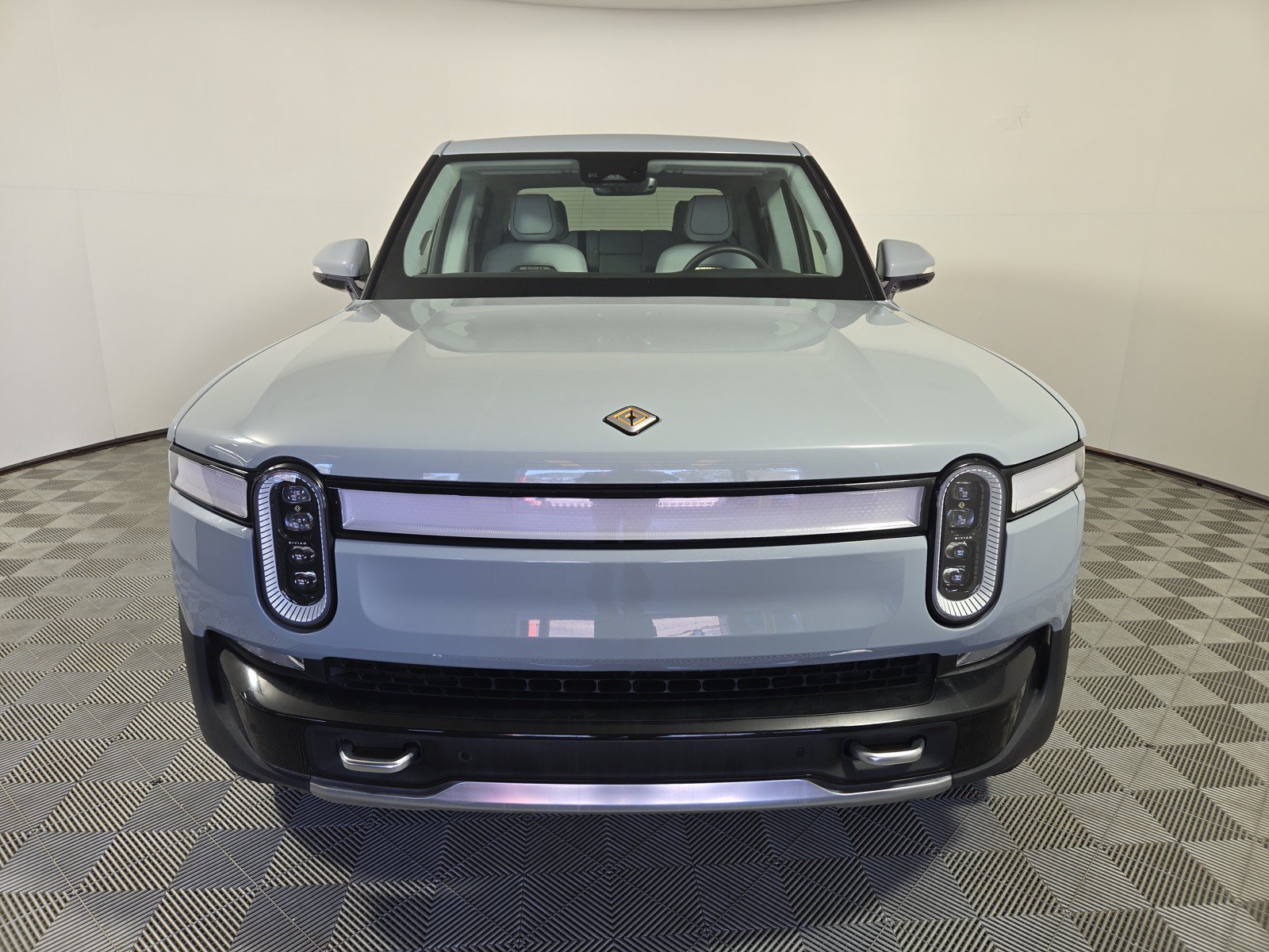 Used 2023 Rivian R1T Adventure AWD/4WD image 8