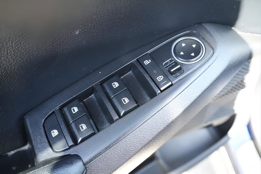 Used 2021 Kia Seltos EX image 21