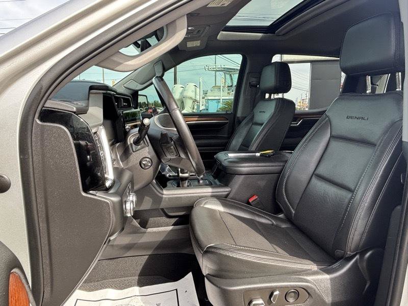 Used 2022 GMC Sierra 1500 Denali w/ Denali Reserve Package AWD/4WD image 13