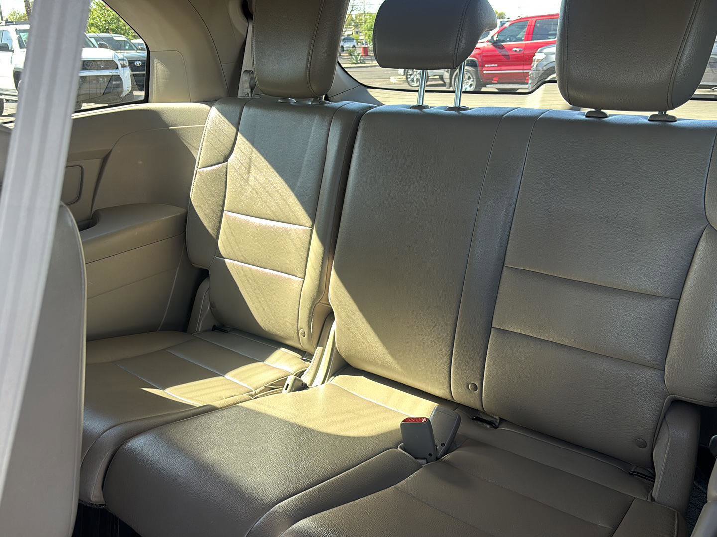 Used 2014 Honda Odyssey EX-L image 21