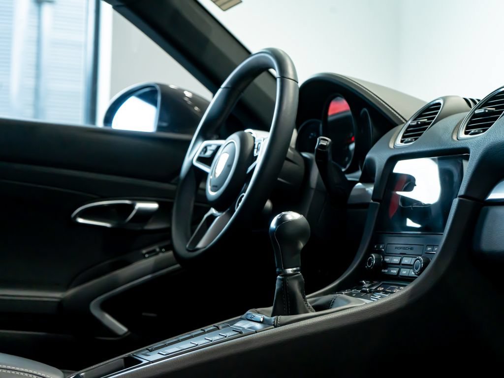 Certified 2025 Porsche 718 Cayman RWD image 24