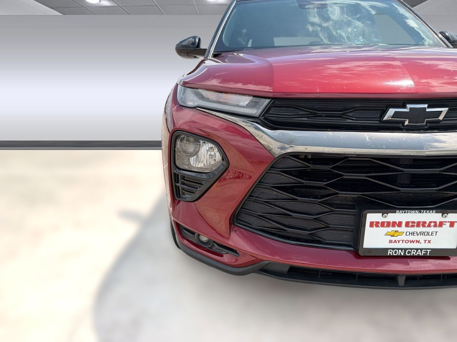 Used 2023 Chevrolet TrailBlazer RS w/ Sun and Liftgate Package FWD image 22