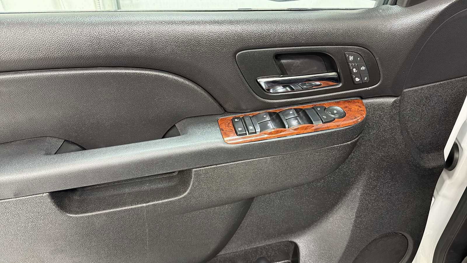 Used 2014 GMC Sierra 3500 SLT image 15