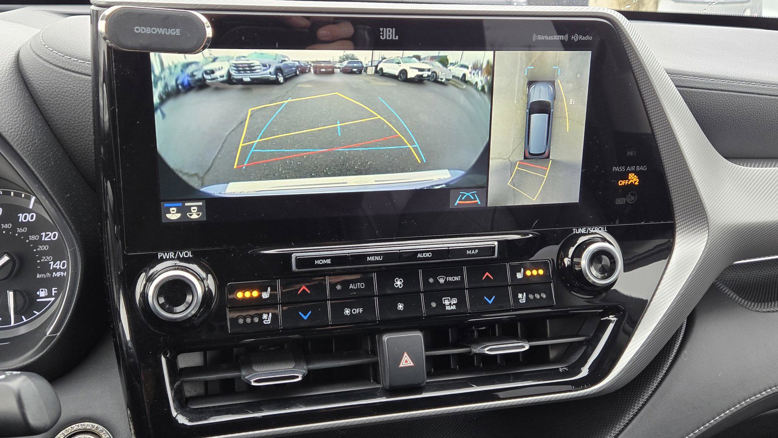 Used 2020 Toyota Highlander Platinum image 21