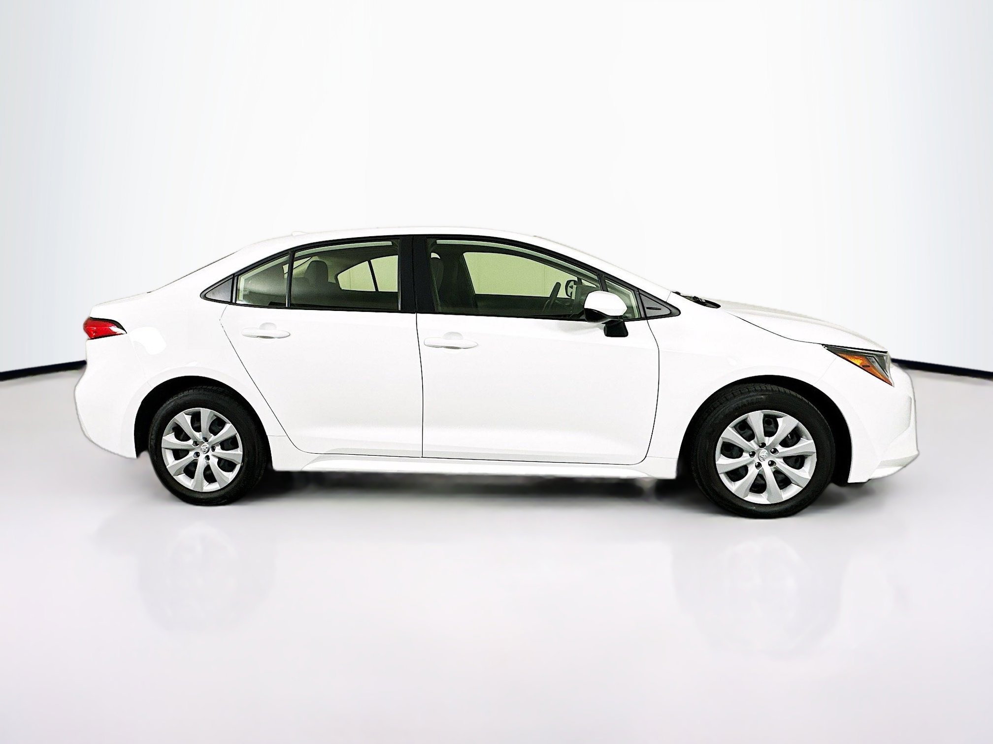 Used 2023 Toyota Corolla LE w/ Carpet Mat Package (TMS) image 10