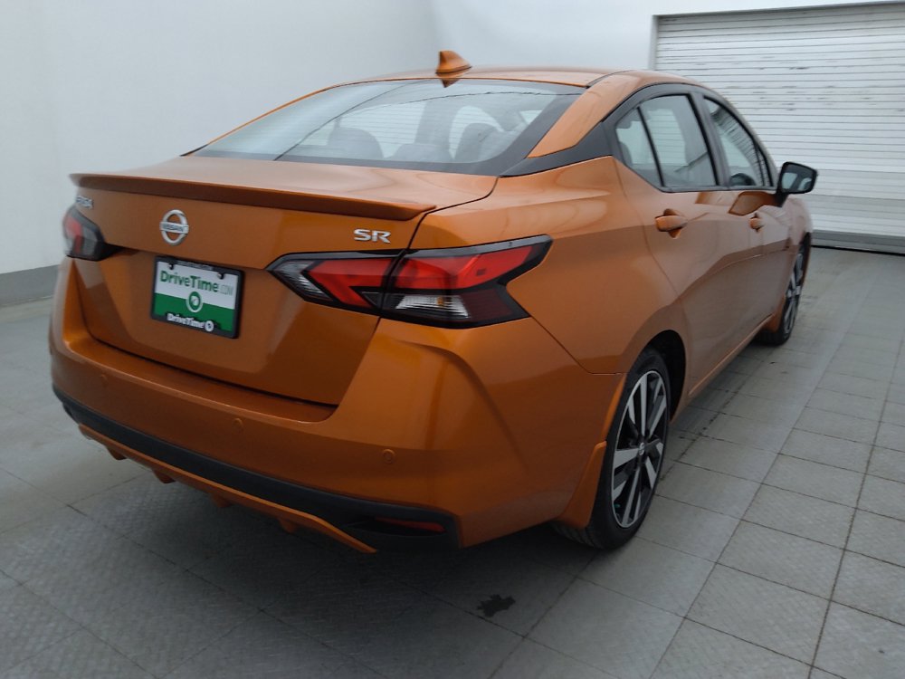Used 2021 Nissan Versa SR FWD image 9
