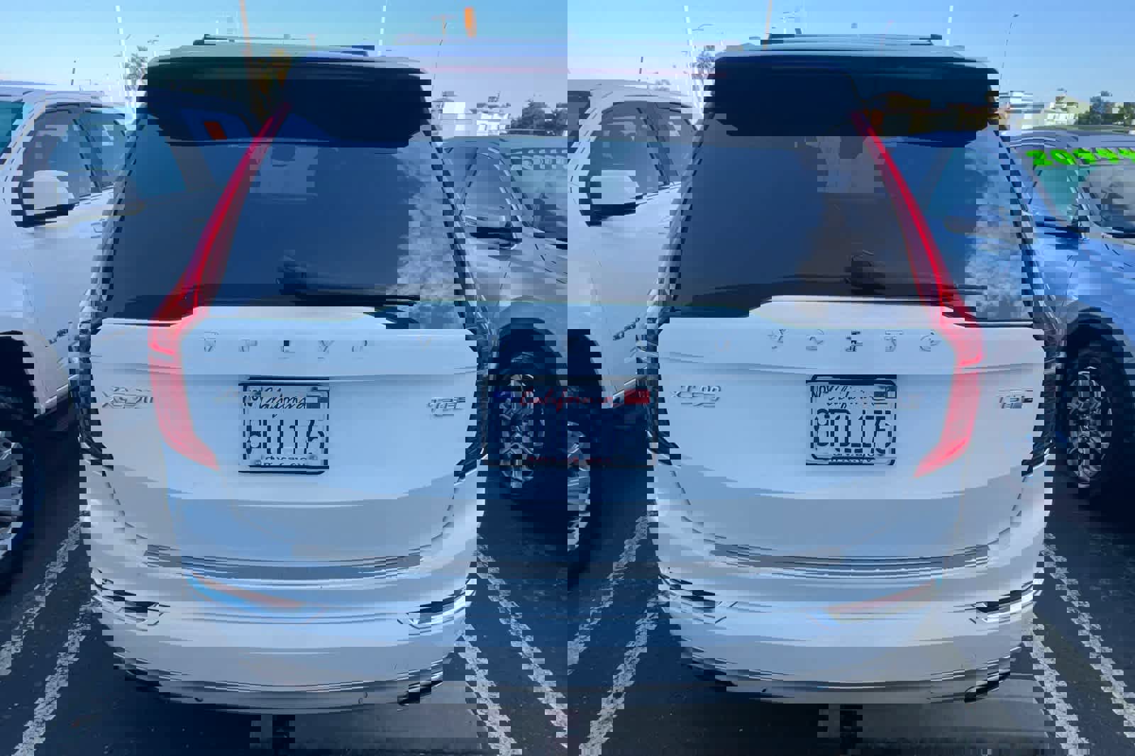 Used 2016 Volvo XC90 T8 Inscription w/ Vision Package AWD/4WD image 5