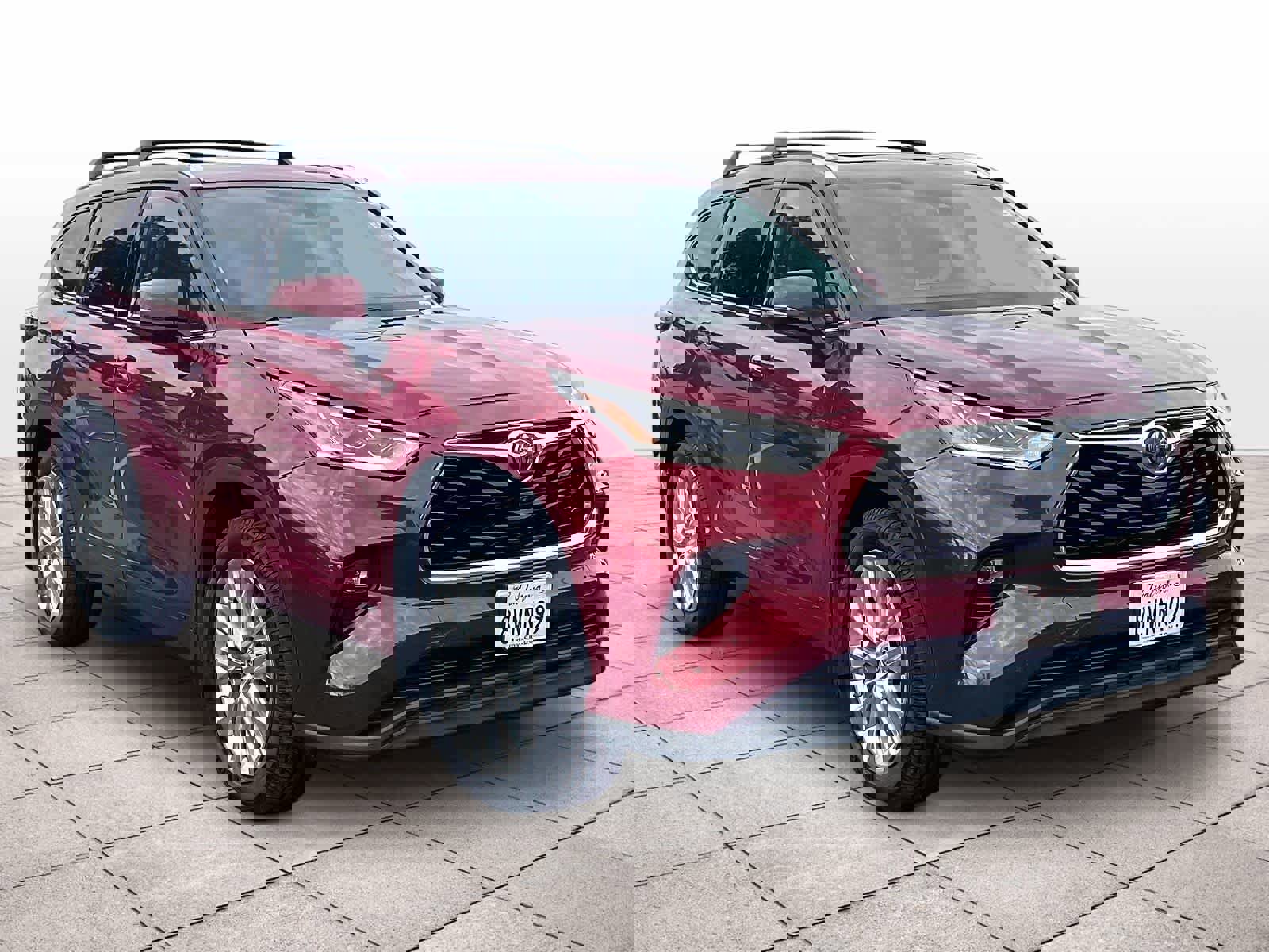 Used 2021 Toyota Highlander Limited image 2