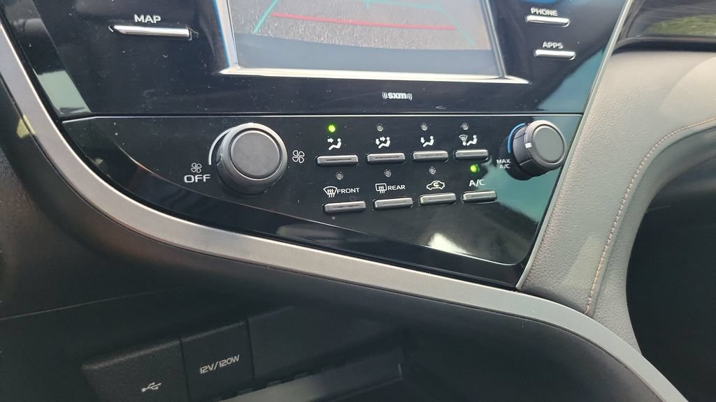 Certified 2020 Toyota Camry LE FWD image 18