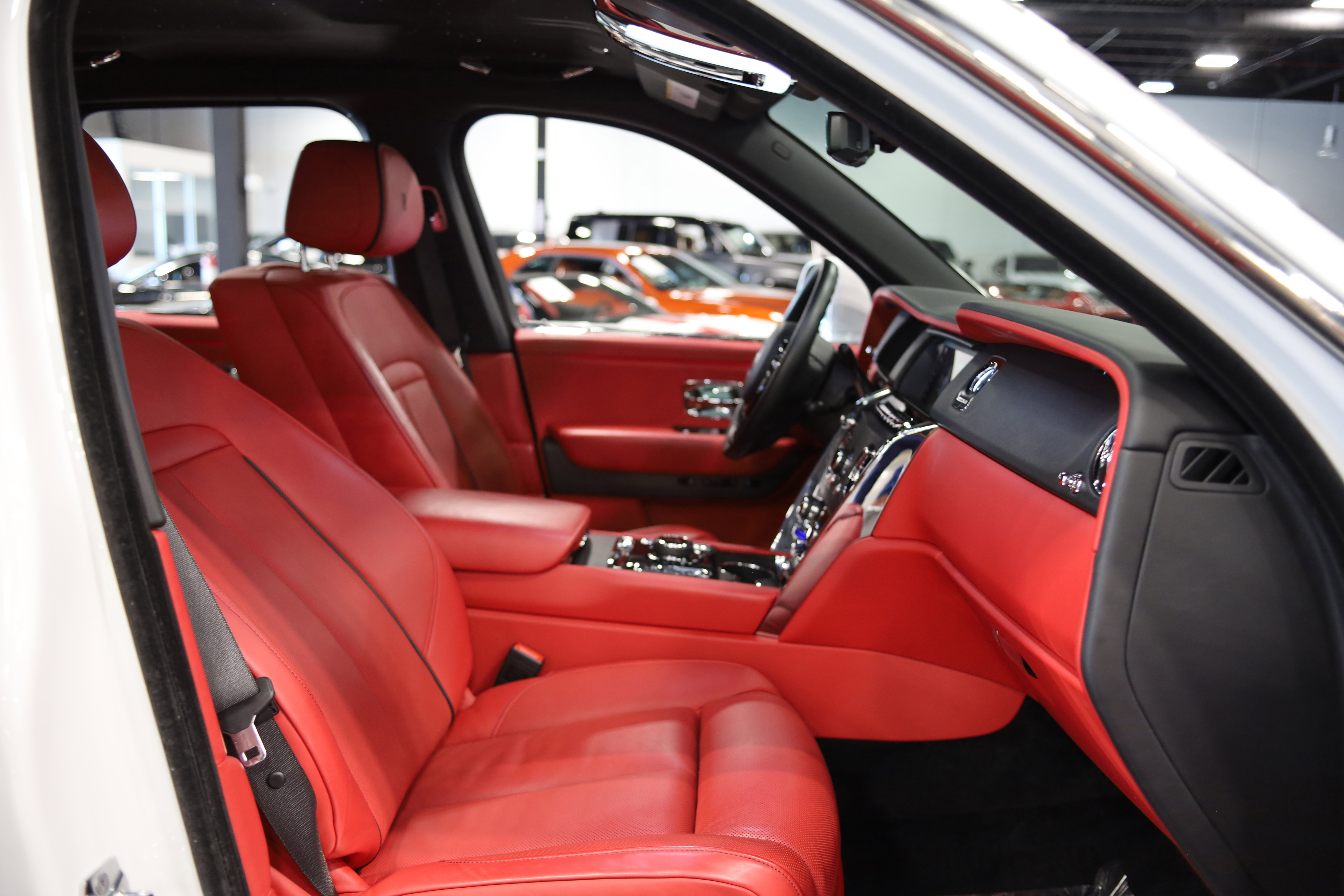 Used 2023 Rolls-Royce Cullinan AWD/4WD image 46