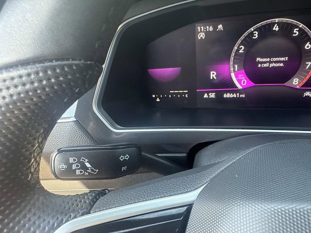 Used 2022 Volkswagen Tiguan SE R-Line image 35