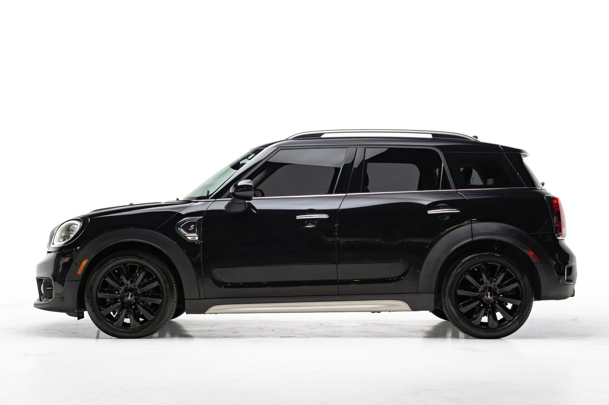 Used 2018 MINI Cooper Countryman S FWD image 11