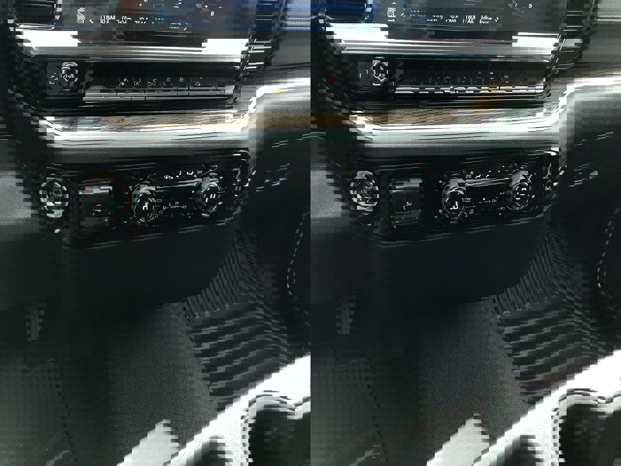 Used 2022 Chevrolet Silverado 1500 LT w/ Z71 Off-Road Package image 21