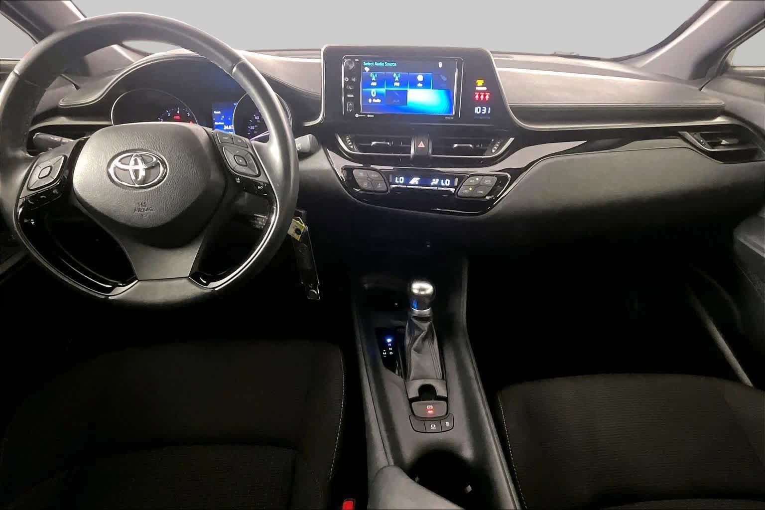 Used 2018 Toyota C-HR XLE FWD image 14