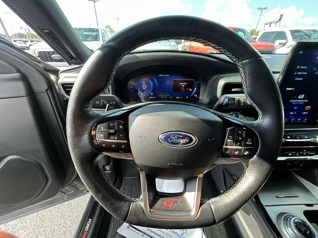 Used 2022 Ford Explorer ST w/ Equipment Group 401A AWD/4WD image 22