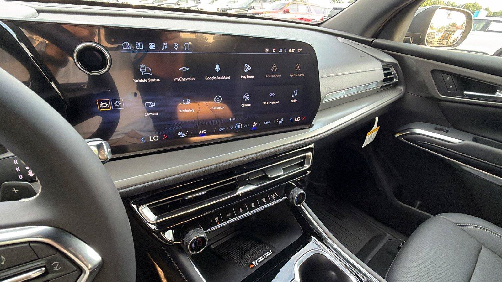 New 2027 Chevrolet Traverse LT w/ Midnight/Sport Edition FWD image 32