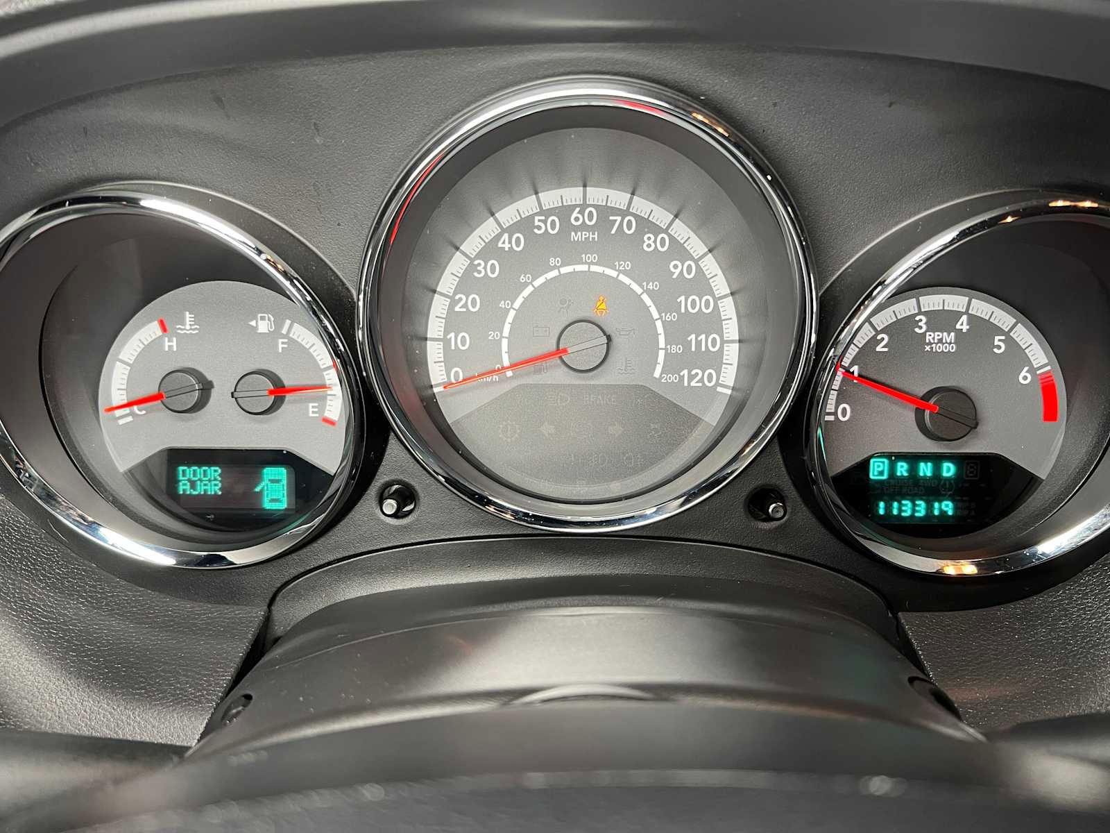 Used 2010 Dodge Caliber Heat w/ Premium Sound Group FWD image 26