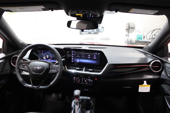 New 2026 Chevrolet Trax RS w/ Sunroof Package image 3