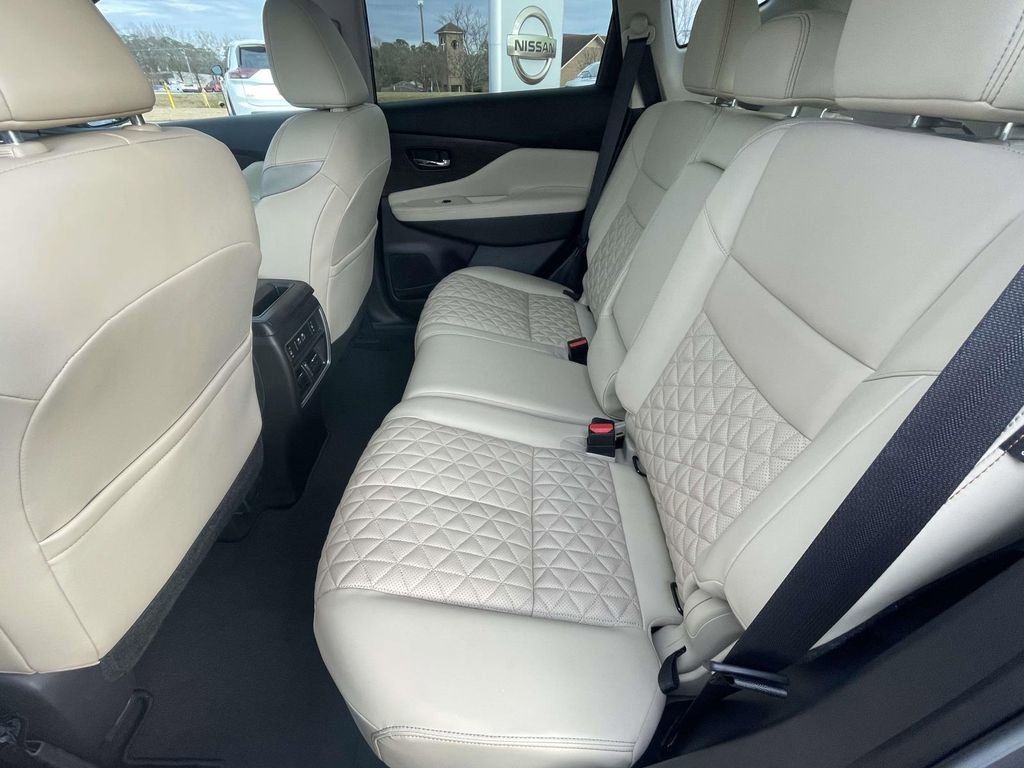 Used 2021 Nissan Murano Platinum w/ Cargo Package image 11