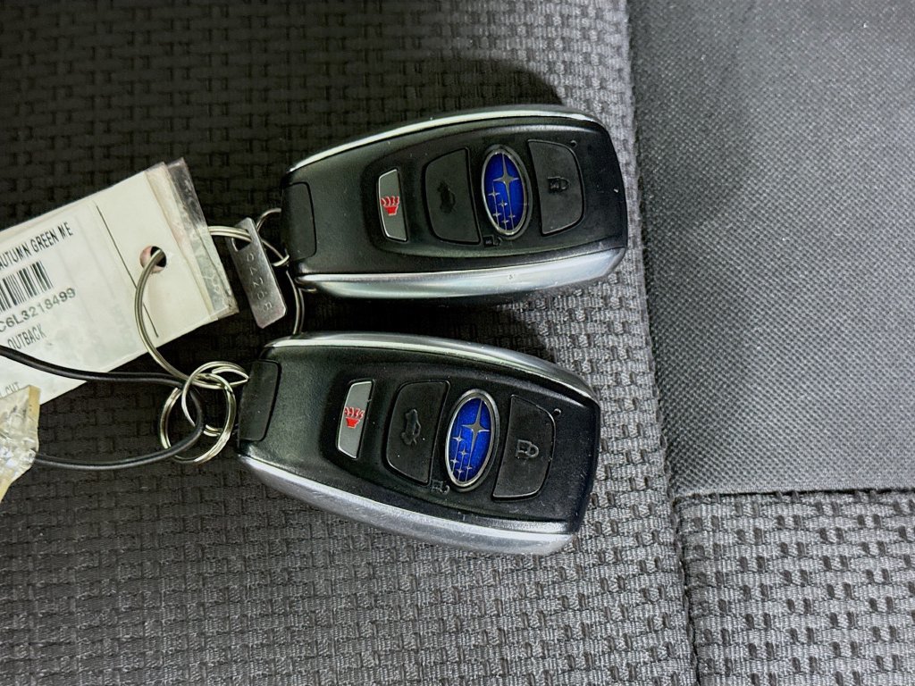 Used 2020 Subaru Outback Premium AWD/4WD image 32