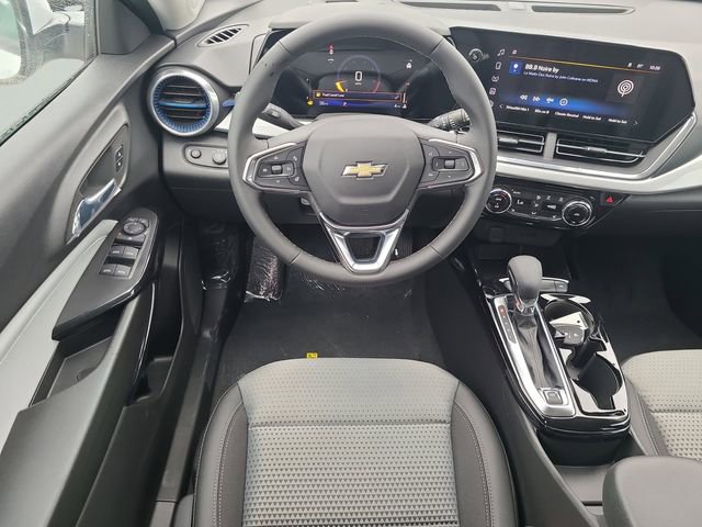 New 2026 Chevrolet Trax LT w/ Driver Confidence Package image 16